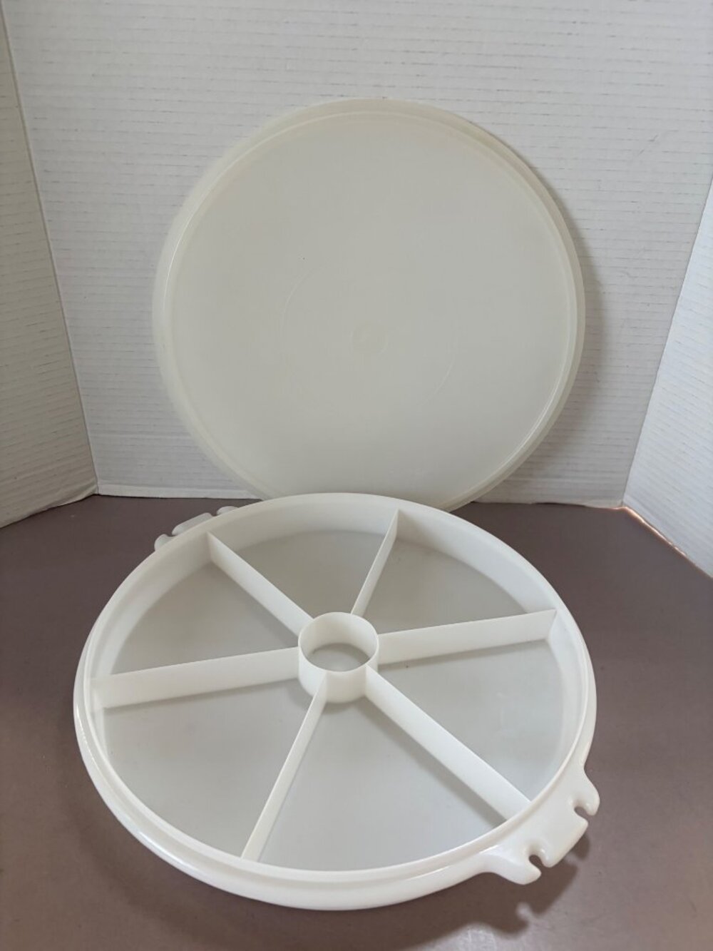 Tupperware White Round Divided Serving Tray
